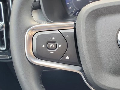 2026 Volvo XC40 B5 Core