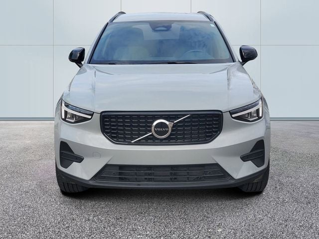2026 Volvo XC40 B5 Core