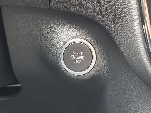 2026 Volvo XC40 B5 Core