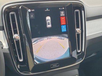 2026 Volvo XC40 B5 Core