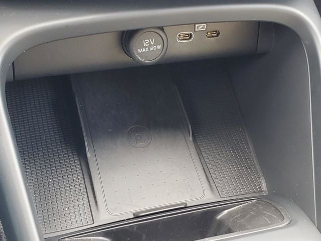 2026 Volvo XC40 B5 Core