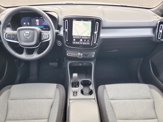 2026 Volvo XC40 B5 Core