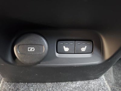 2026 Volvo XC40 B5 Core