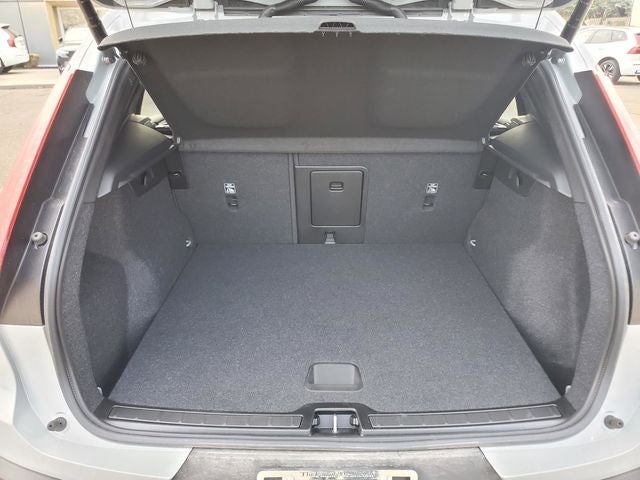 2026 Volvo XC40 B5 Core