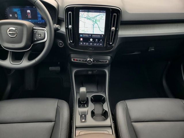 2026 Volvo XC40 B5 Core