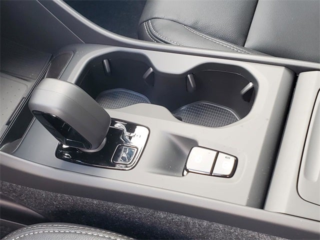 2026 Volvo XC40 B5 Core