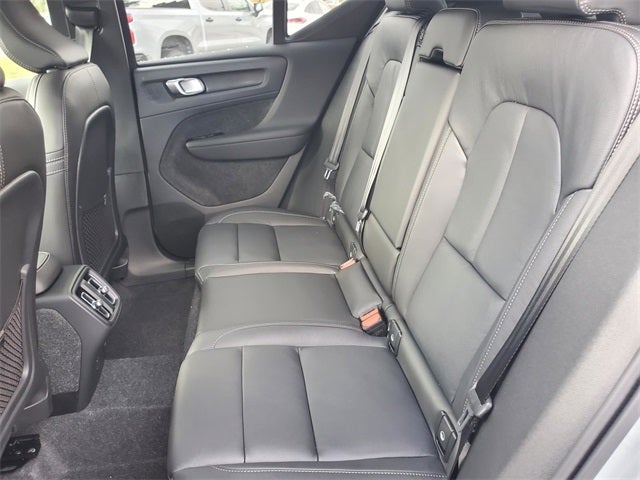 2026 Volvo XC40 B5 Core