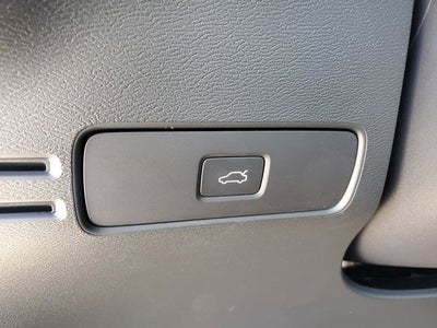 2026 Volvo XC40 B5 Ultra