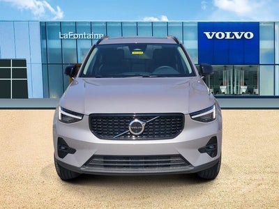 2026 Volvo XC40 B5 Ultra