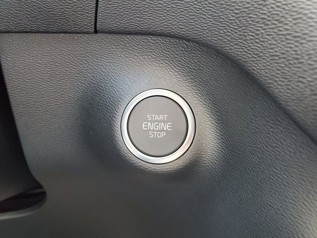 2026 Volvo XC40 B5 Ultra