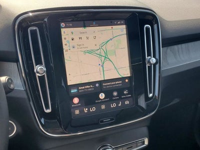 2026 Volvo XC40 B5 Ultra