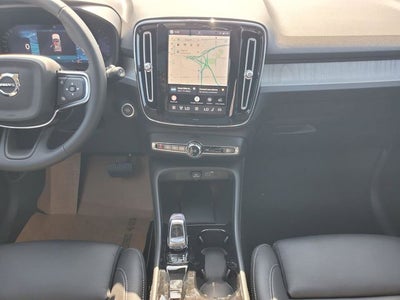 2026 Volvo XC40 B5 Ultra