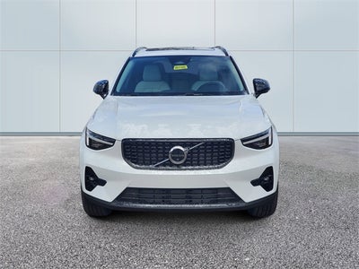 2026 Volvo XC40 B5 Ultra