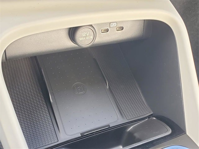 2026 Volvo XC40 B5 Ultra