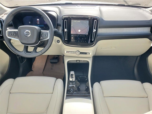 2026 Volvo XC40 B5 Ultra