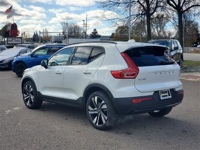2026 Volvo XC40 B5 Ultra