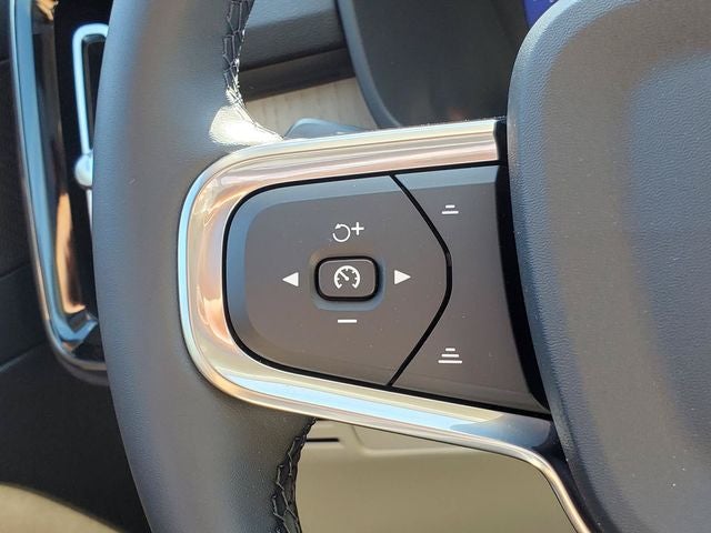 2026 Volvo XC40 B5 Ultra