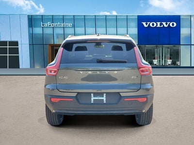 2026 Volvo XC40 B5 Ultra