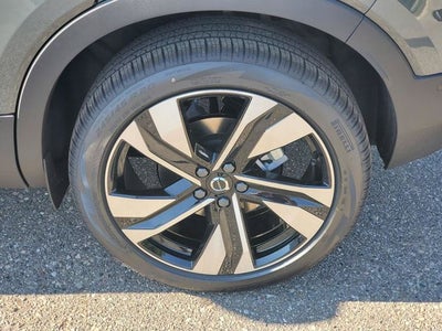 2026 Volvo XC40 B5 Ultra