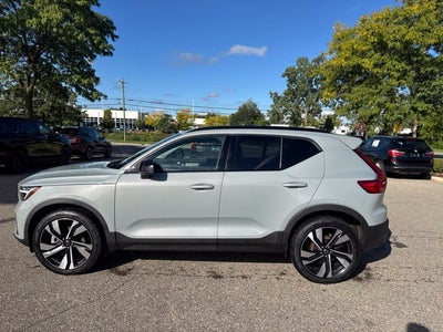 2026 Volvo XC40 B5 Ultra