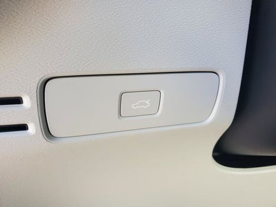 2026 Volvo XC40 B5 Ultra