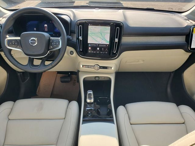 2026 Volvo XC40 B5 Ultra