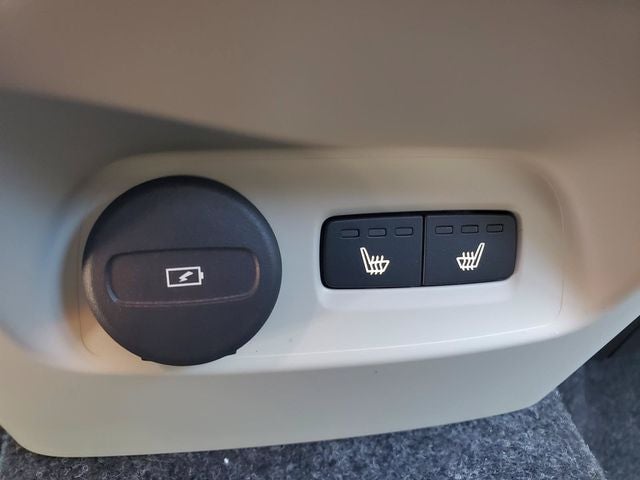 2026 Volvo XC40 B5 Ultra