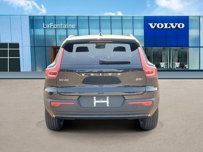 2026 Volvo XC40 B5 Ultra