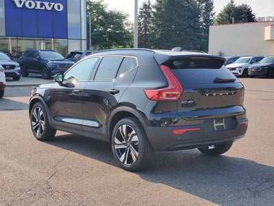 2026 Volvo XC40 B5 Ultra