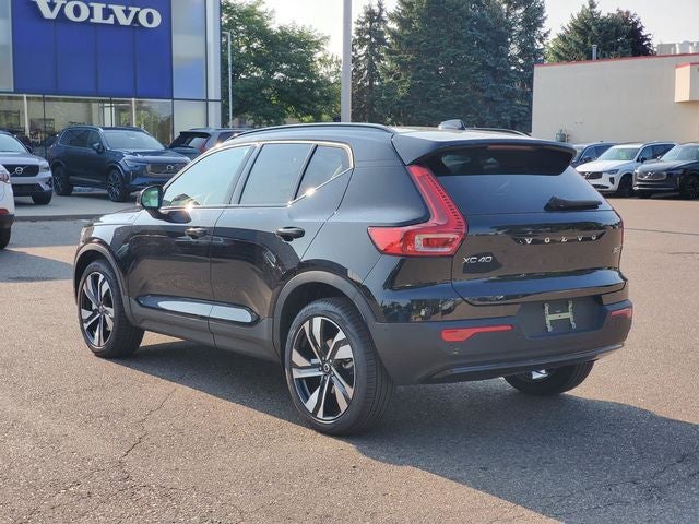 2026 Volvo XC40 B5 Ultra