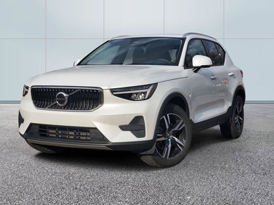 2023 Volvo XC40 B5 Core