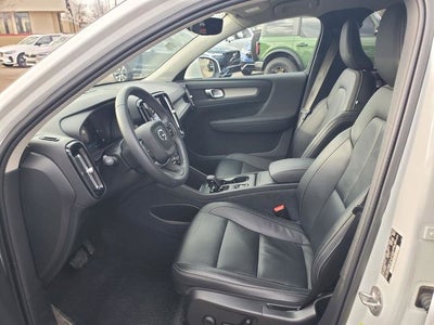 2023 Volvo XC40 B5 Core