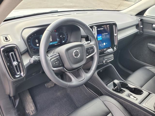 2023 Volvo XC40 B5 Core