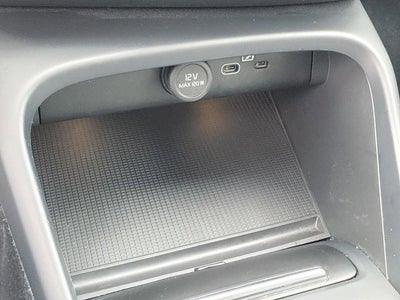 2023 Volvo XC40 B5 Core