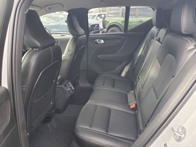 2023 Volvo XC40 B5 Core