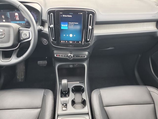2023 Volvo XC40 B5 Core