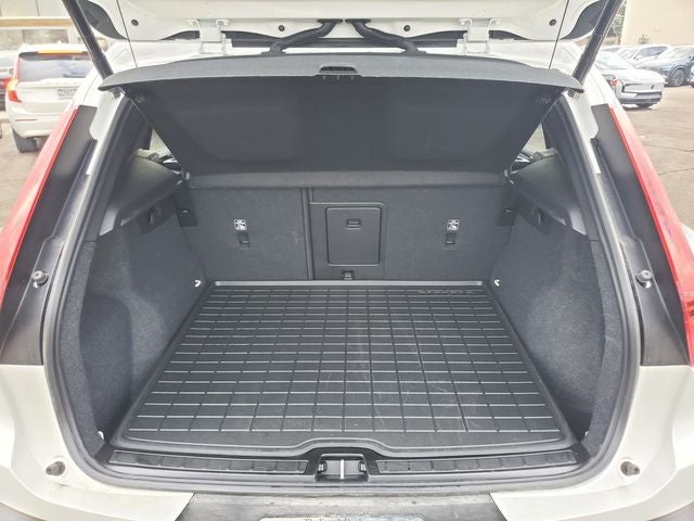 2023 Volvo XC40 B5 Core