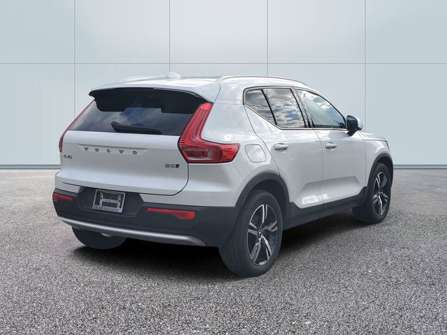 2023 Volvo XC40 B5 Core