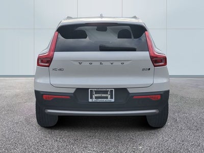 2023 Volvo XC40 B5 Core