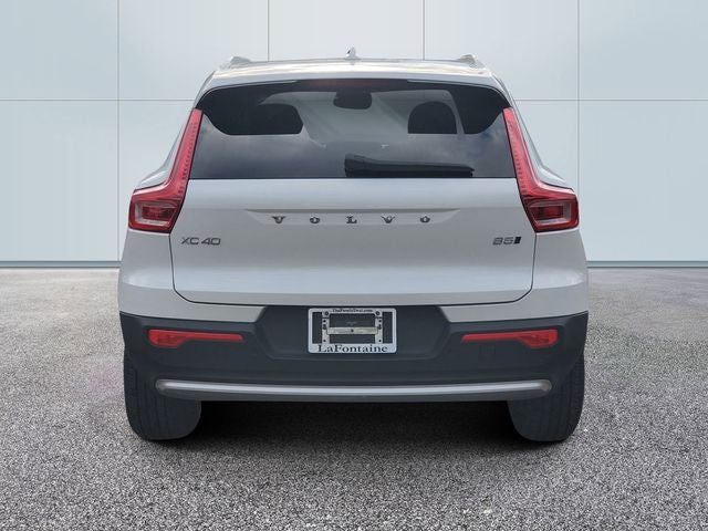 2023 Volvo XC40 B5 Core