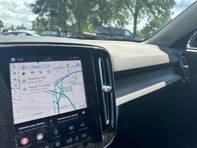 2023 Volvo XC40 B5 Plus Dark Theme