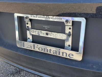 2023 Volvo XC40 B5 Plus Dark Theme