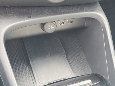 2023 Volvo XC40 B5 Plus Dark Theme