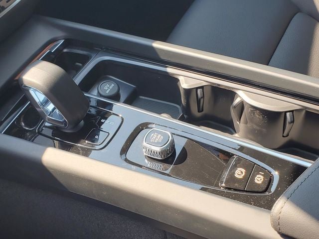 2026 Volvo V60 Cross Country B5 Plus