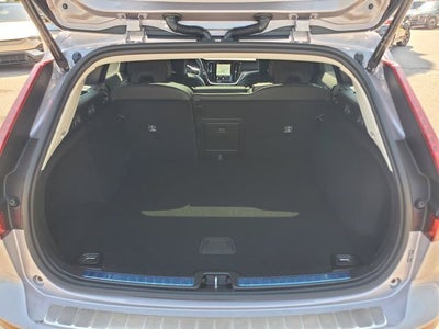 2026 Volvo V60 Cross Country B5 Plus
