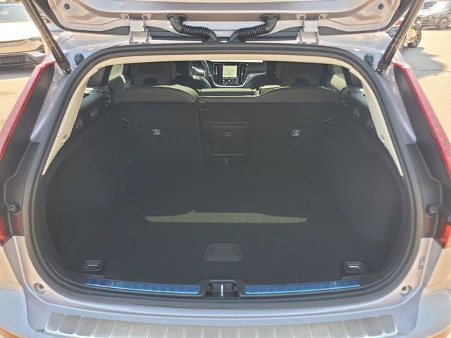 2026 Volvo V60 Cross Country B5 Plus