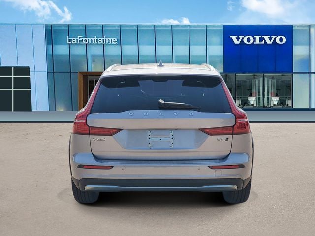 2026 Volvo V60 Cross Country B5 Plus