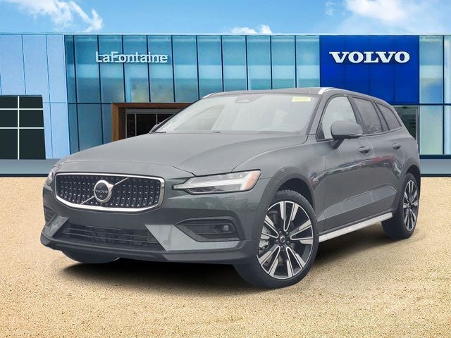 2026 Volvo V60 Cross Country B5 Ultra