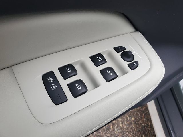 2026 Volvo V60 Cross Country B5 Ultra