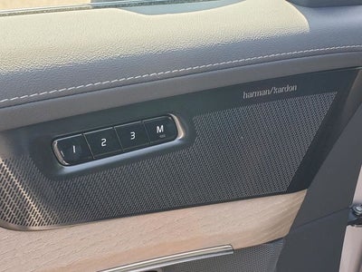 2026 Volvo XC90 B5 Plus